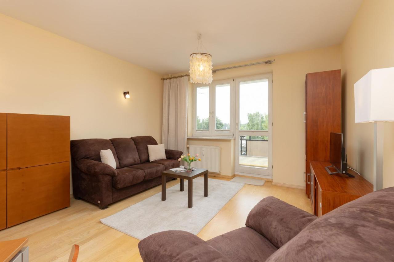 Spacious & Quiet 1 Bedroom Apartment In Pruszkow By Noclegi Renters Exterior photo